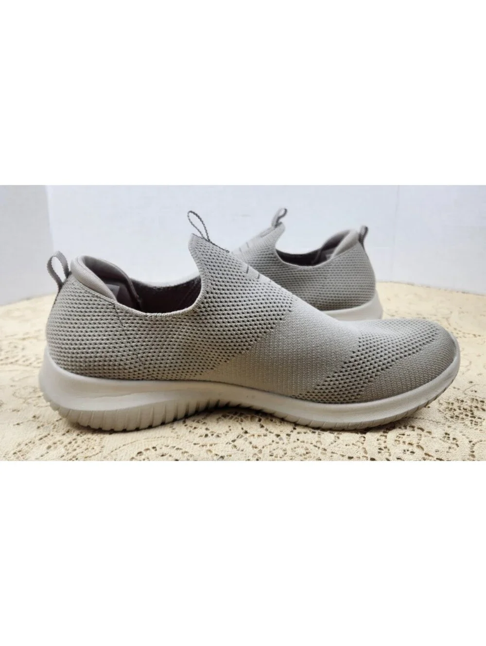 Skechers Air-Cooled Memory Foam Women's Gray Slip On Shoes Size 9.5 (US)
